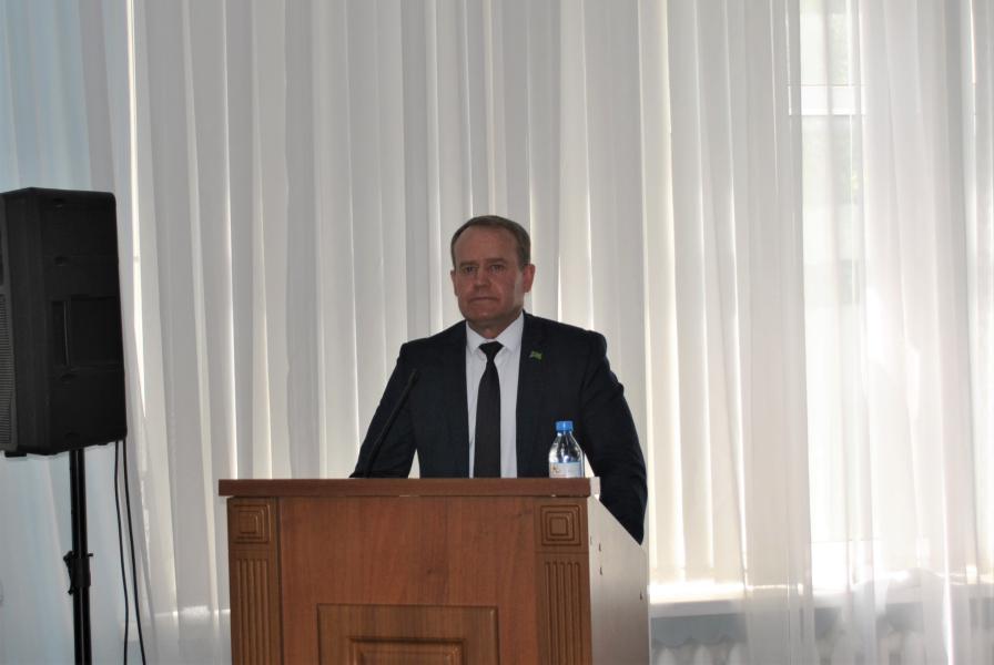 30 мая на очередном заседании председатель Собрания депутатов Сергей Харченко выступил с докладом о деятельности представительного органа в 2022 году