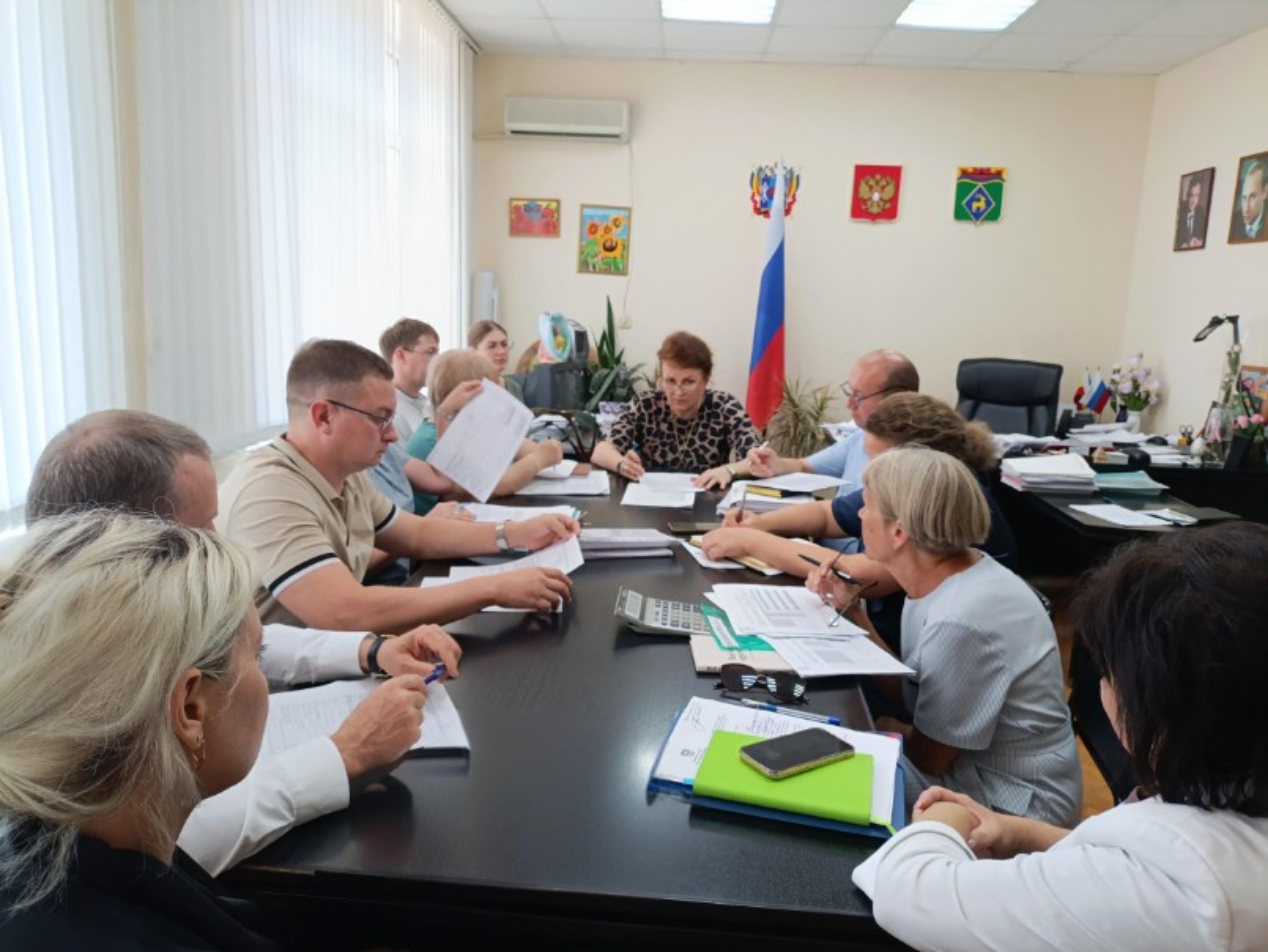 В Администрации Белокалитвинского района состоялось очередное заседание рабочей группы, посвященное мониторингу уровня средней заработной платы отдельных категорий работников бюджетной сферы.