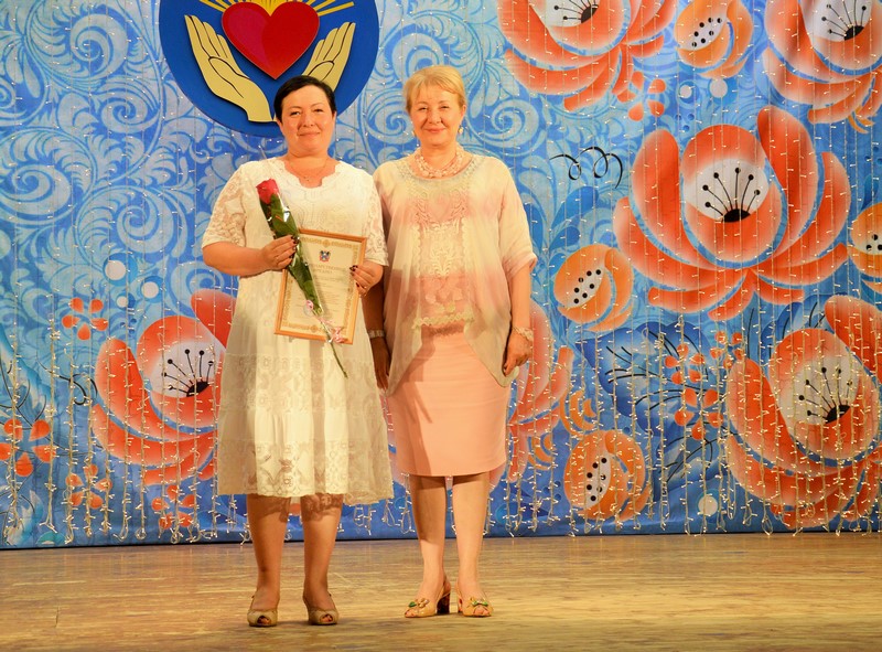 Труд работников социальной сферы Белокалитвинского района отмечен наградами муниципального и регионального уровней