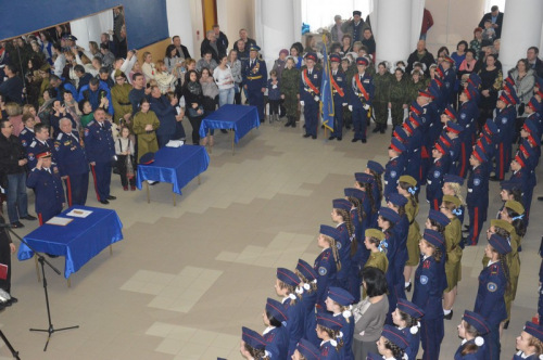 Юные кадеты Белокалитвинского Матвея Платова казачьего корпуса приняли Кодекс чести