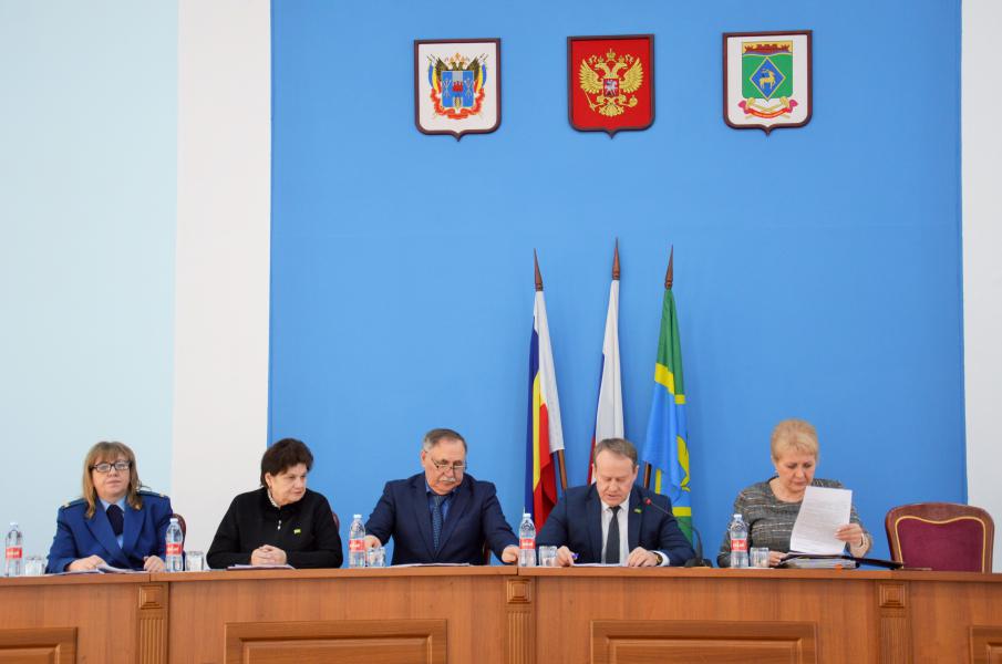 Ольга Мельникова приняла участие в первом в 2024 году заседании Собрания депутатов Белокалитвинского района 7 созыва