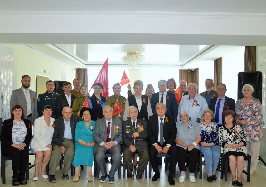 Глава Администрации района Ольга Мельникова поздравила актив районного Совета ветеранов с Днем Победы
