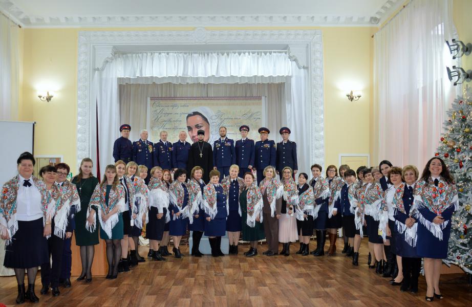 «Были бы казачки, а казаки будут!» - в Белокалитвинском районе чествовали матерей-казачек