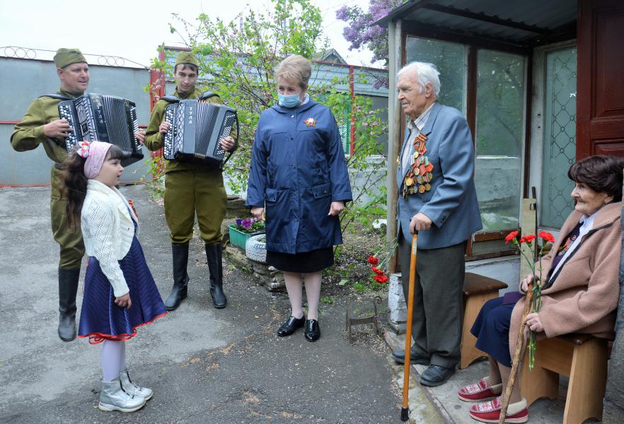 «Фронтовые бригады» поздравили ветеранов Великой Отечественной войны с Днем Победы