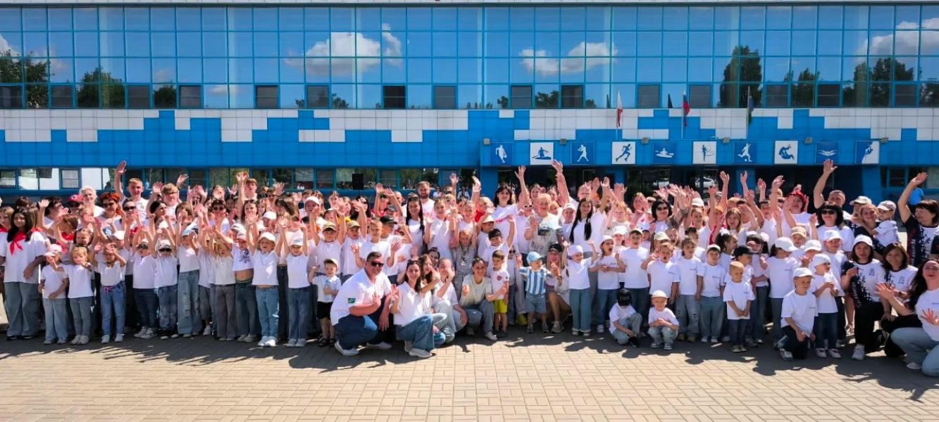 Белокалитвинцы приняли участие в «Зарядке с чемпионом»