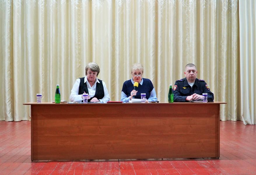 Глава Администрации района Ольга Мельникова встретилась с жителями Литвиновского сельского поселения