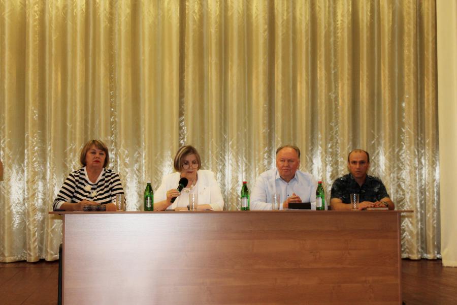 Информационная группа Администрации Белокалитвинского района провела встречу с жителями Литвиновского сельского поселения