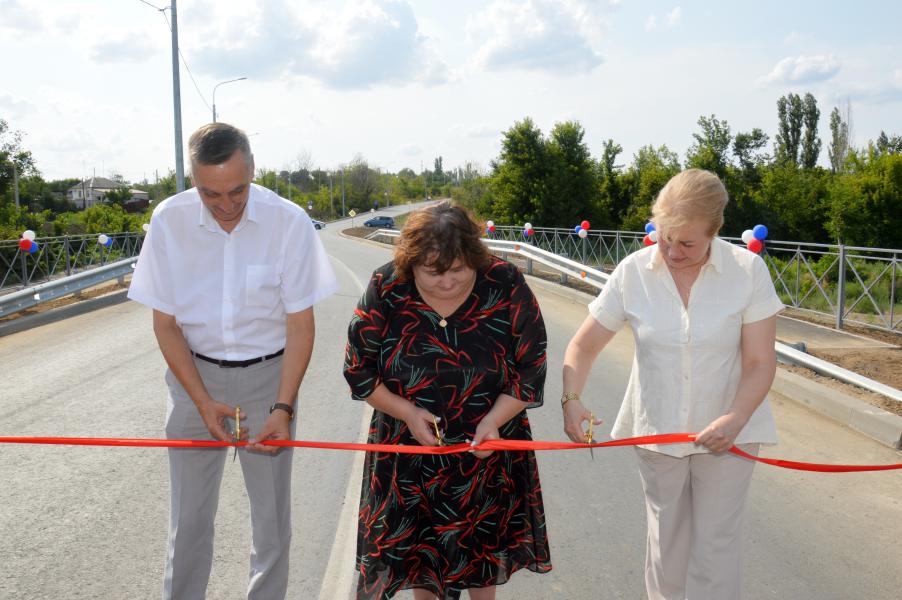 В поселке Синегорском открыта дорога после капитального ремонта