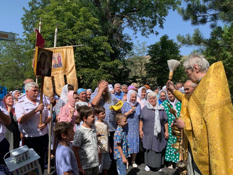 В храме хутора Богураев отметили престольный праздник