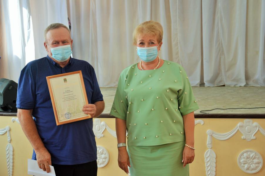 «Медицина лечит человека, а ветеринария - человечество», - в Белокалитвинском районе чествуют сотрудников ветеринарной службы