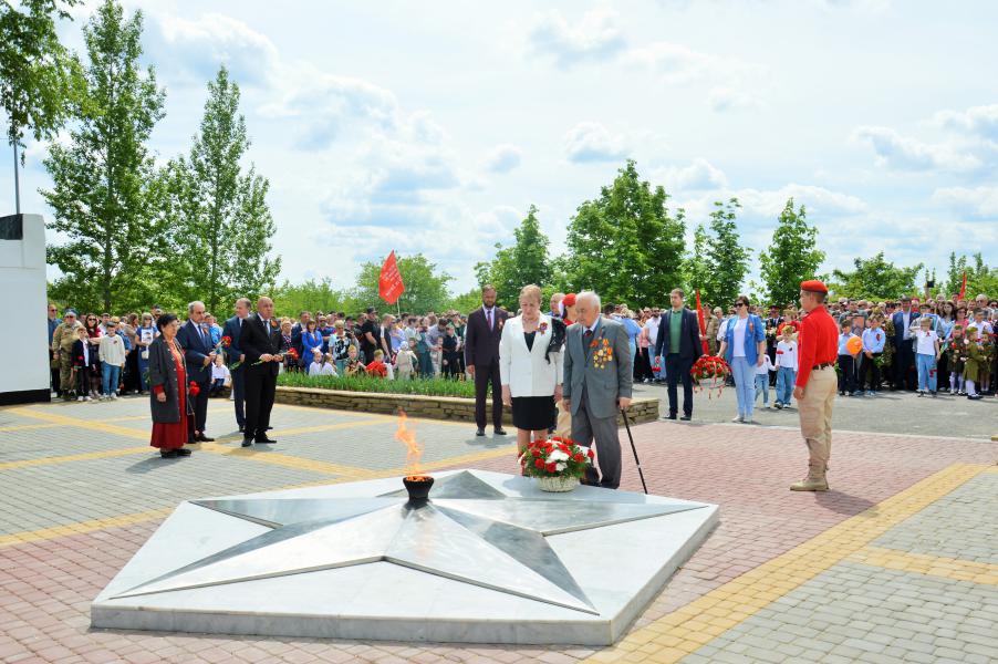 В Белокалитвинском районе почтили память погибших героев Великой Отечественной войны