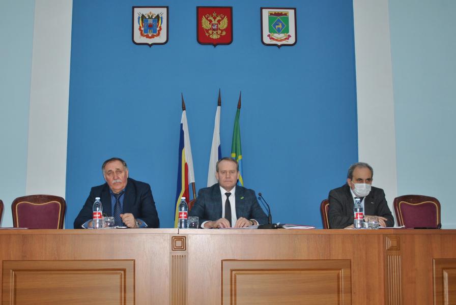 На очередном заседании Собрания депутатов Белокалитвинского района