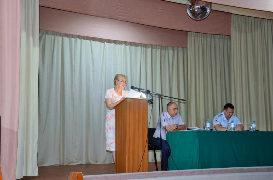 Информационная группа Администрации Белокалитвинского района провела работу на территории Горняцкого сельского поселения