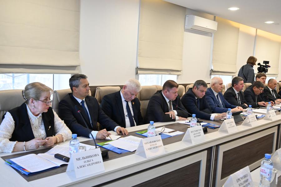 Глава Администрации приняла участие в выездном заседании Совета муниципальных образований Ростовской области